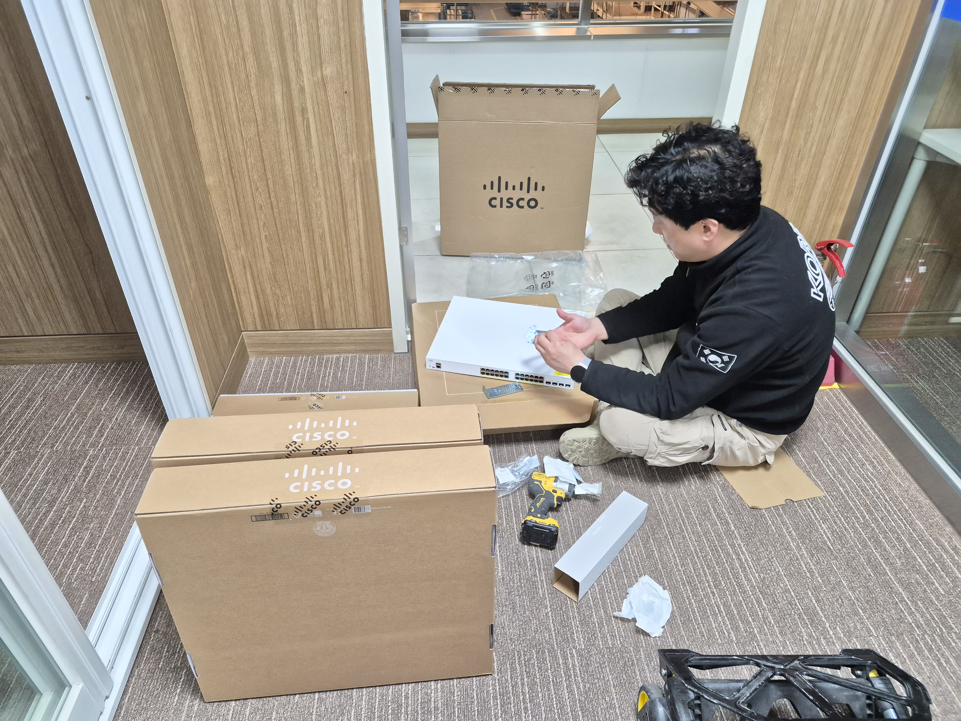 레이져센터 Cisco L3스위치허브 설치 및 Config 수리·현장 사진 3